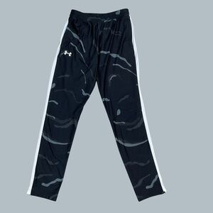 Under Armour Track Pants Camouflage Print Medium style 1352030